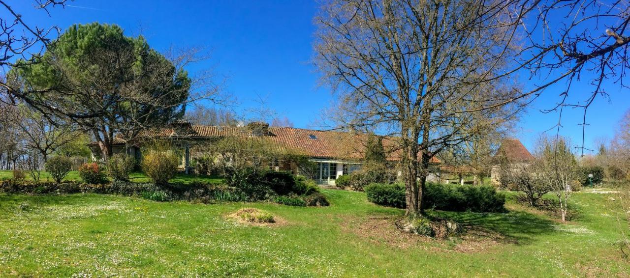 Villa Le Creyssac Saint-Felix-de-Bourdeilles Bagian luar foto